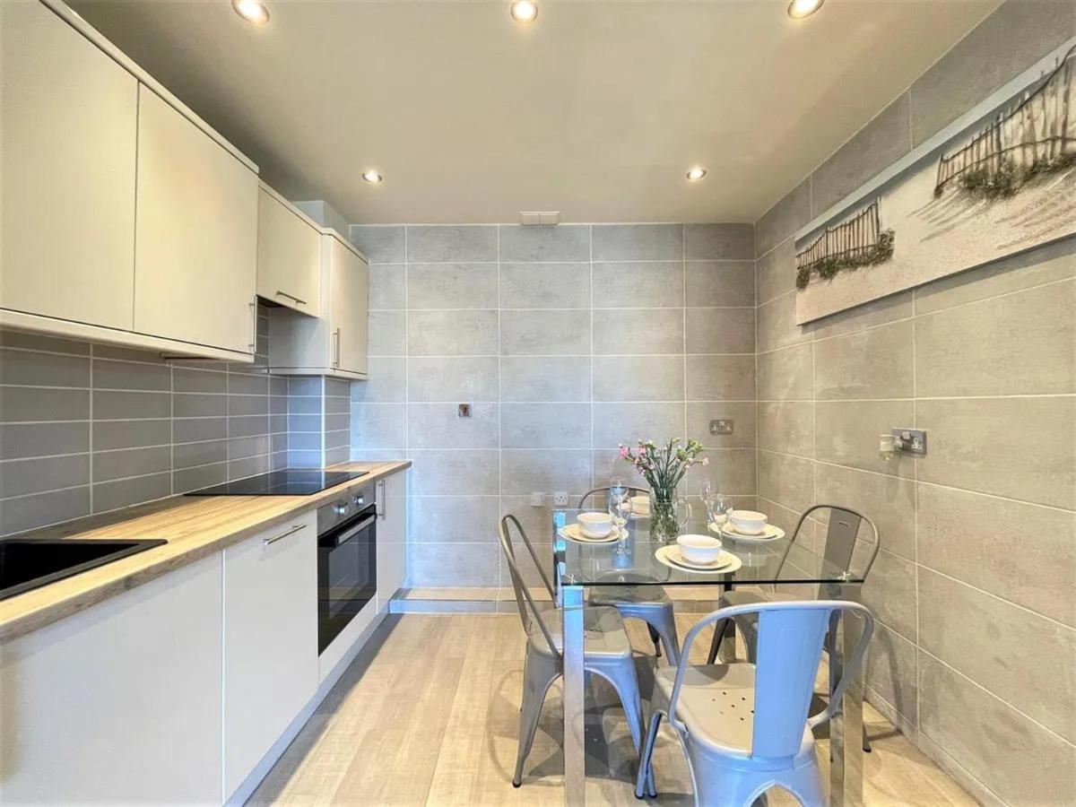 Holiday Home Swansea Eksteriør bilde